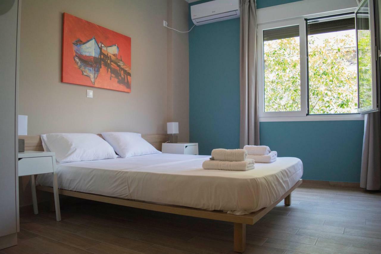 Chic And Minimal Apartment Close To Thissio Metro Athen Exterior foto